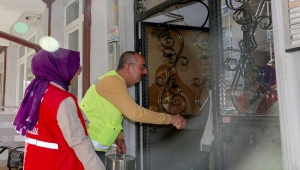 Meram'da ihtiyaç sahiplerine sıcak yemek ulaştırılıyor