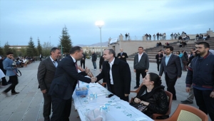 Niğde Belediyesi üniversite öğrencilerine iftar verdi