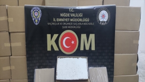 Niğde'de bir kamyonda 4,5 milyon dolu makaron ele geçirildi