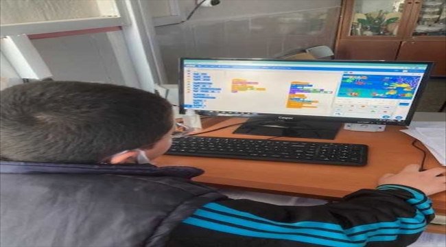 Öğrenciler, eTwinning projesiyle kodlama öğreniyor