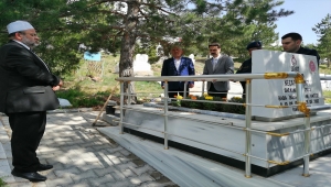 Saraykent Kaymakamlığı şehit kabirlerini çiçeklerle donattı