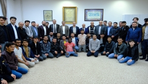 Sivas Cumhuriyet Üniversitesi Rektörü Yıldız öğrencilerle söyleşide buluştu