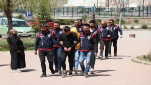 Sivas'ta 27 evden hırsızlık yapan 4 şüpheliden 3'ü tutuklandı