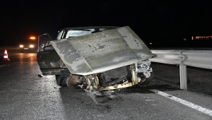 Sivas'ta trafik kazasında anne ve iki çocuğu yaralandı