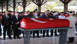 Tedavi gördüğü hastanede hayatını kaybeden uzman onbaşı Aksaray'da son yolculuğuna uğurlandı