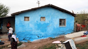 Yahşihan Belediye Başkanı Türkyılmaz, yaşlı vatandaşların evlerinin tadilatını yaptırıyor 