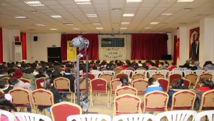 Yunak'ta kukla tiyatro gösterisi yapıldı