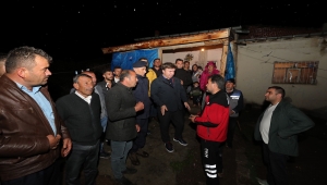 Aksaray'da sağanak, su baskınlarına neden oldu