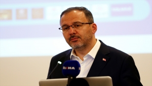 Bakan Kasapoğlu, Nevşehir'de "Dijital Çağda Aile ve Gençlik Çalıştayı"na katıldı: