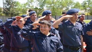 Bir günlüğüne asker oldular