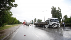 Eskişehir'de sağanak sonrası maddi hasarlı kazalar yaşandı
