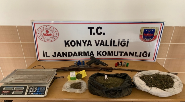 GÜNCELLEME - Konya'da uyuşturucu operasyonunda 2 kilogram esrar ele geçirildi