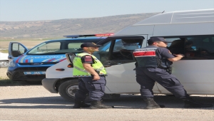 Jandarmadan helikopter destekli trafik denetimi