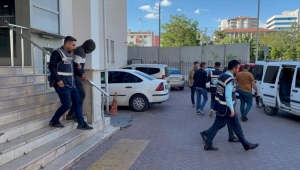 Kayseri'de aranan 5'i firari hükümlü 16 kişi yakalandı