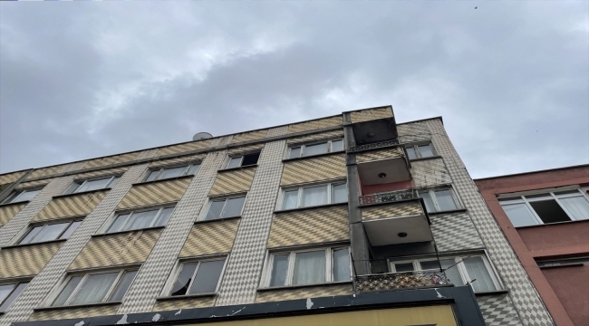 Kayseri'de 4 katlı apartmanın son katında yangın