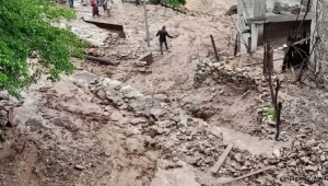 Kayseri'nin Yahyalı ilçesinde sağanak sele neden oldu 