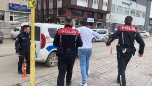 Kırıkkale'de bıçaklı kavgada bir kişi yaralandı