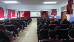 Kırıkkale'de lise öğrencilerine "Güvenli Gençlik, Güvenli Gelecek" semineri verildi