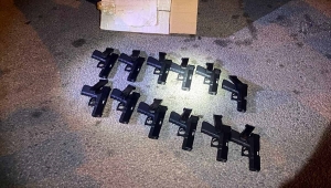 Kırıkkale'de yolcu otobüsünde 12 ruhsatsız tabanca ele geçirildi