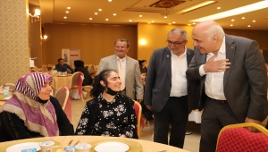 Kızılcahamam Belediye Başkanı Acar, engellilerle bir araya geldi