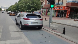 Konya'da trafik ekipleri bisiklet yolunda hatalı park denetimi yaptı