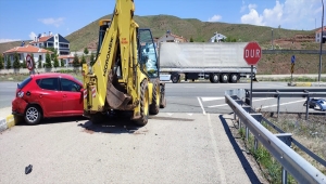 Konya'da zincirleme trafik kazasında 3 kişi yaralandı
