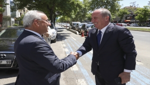 Memleket Partisi Genel Başkanı İnce, DSP Genel Başkanı Aksakal'ı ziyaret etti