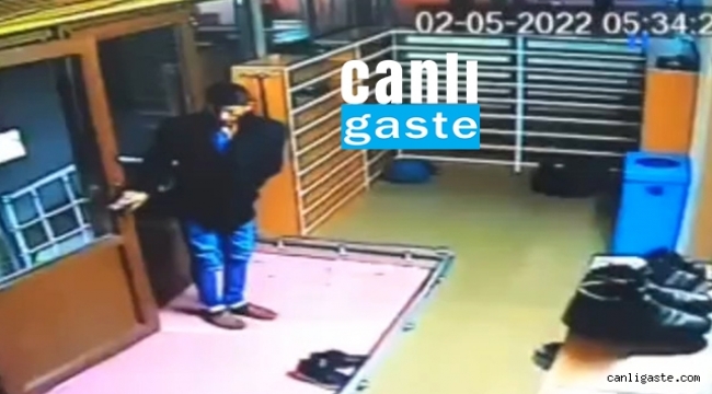 Merhamet ettikleri adam hırsız çıktı! Kayseri'de Camiden hırsızlık kamerada (Videolu Özel Haber)