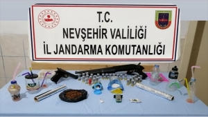 Nevşehir'de jandarmanın uyuşturucu operasyonunda 5 zanlı yakalandı