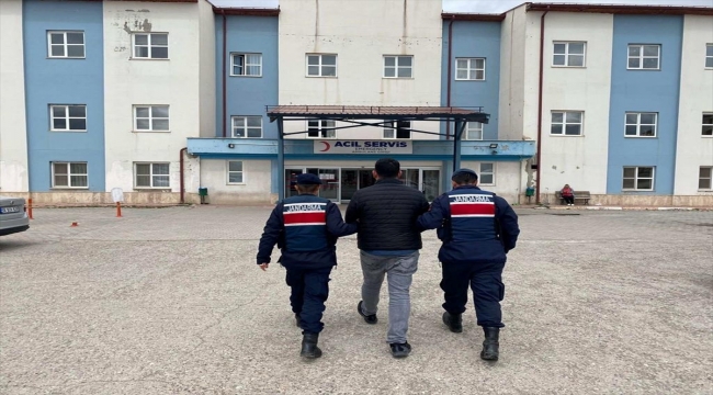 Sivas'ta otomobil hırsızlığı iddiasıyla 4 kişi gözaltına alındı