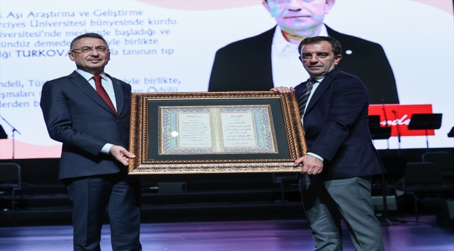 TURKOVAC'ı geliştiren Prof. Dr. Özdarendeli'ye "Vakıf İnsan Ödülü"