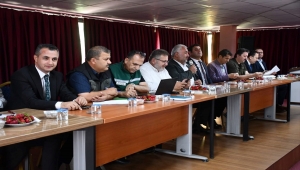 AK Parti temsilcileri Hüyük, Derebucak ve Derbent'te çiftçilerin sorunlarını dinledi