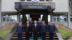 Bakan Akar'dan 2'nci Ana Bakım Fabrika Müdürlüğüne ziyaret