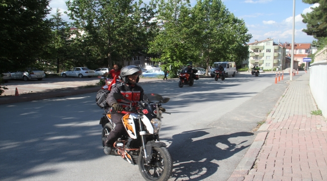 Beyşehir'de motosikletler Jandarma Teşkilatının kuruluş yıldönümü için "saygı sürüşü" yaptı