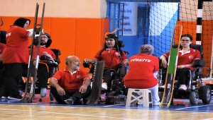 Boccia Milli Takım oyuncusu SMA hastası Havva'nın motivasyon koçu babası oldu