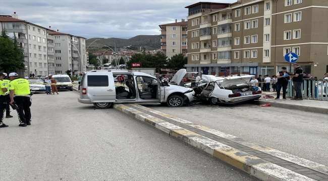Çankırı'daki trafik kazasında 6 kişi yaralandı