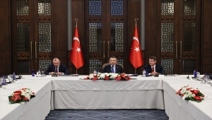 Cumhurbaşkanı Yardımcısı Oktay başkanlığında e-Ticaret toplantısı yapıldı