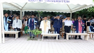 ERÜ Havacılık ve Uzay Bilimleri Fakültesi'nde mezuniyet heyecanı yaşandı