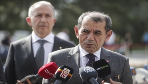 Galatasaray Başkanı Dursun Özbek, yönetim kurulu üyeleriyle Anıtkabir'i ziyaret etti