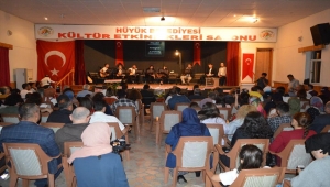 Hüyük'te öğretmenlerden şiir ve müzik dinletisi
