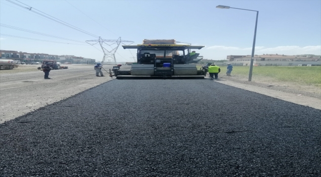 Kayseri Büyükşehir Belediyesinden Develi'ye asfalt hizmeti