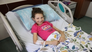 Kayseri'de 17 günlük yaşam savaşını kazanan İkranur'a karne sürprizi