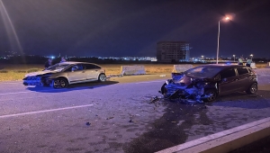 Kayseri'de iki otomobilin çarpıştığı kazada 1'i ağır 6 kişi yaralandı