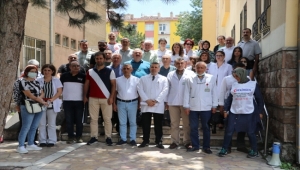 Kayseri'de sağlık çalışanları iş bırakma eylemi yaptı