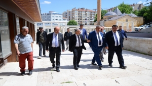 Kırşehir Belediye Başkanı Ekicioğlu'ndan esnaf ziyareti