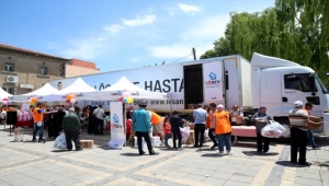 LÖSEV'in "İyilik Tırı" Kayseri'de