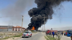 Niğde'de atık yağ geri dönüşüm tesisinde yangın çıktı