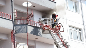 Niğde'de evde çıkan yangında 5 kişi dumandan etkilendi