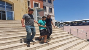 Polisin dikkati aranan 2 kişiyi yakalattı