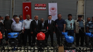Sarıveliler'de çiftçilere hibe destekli tarım ekipman yardımı yapıldı